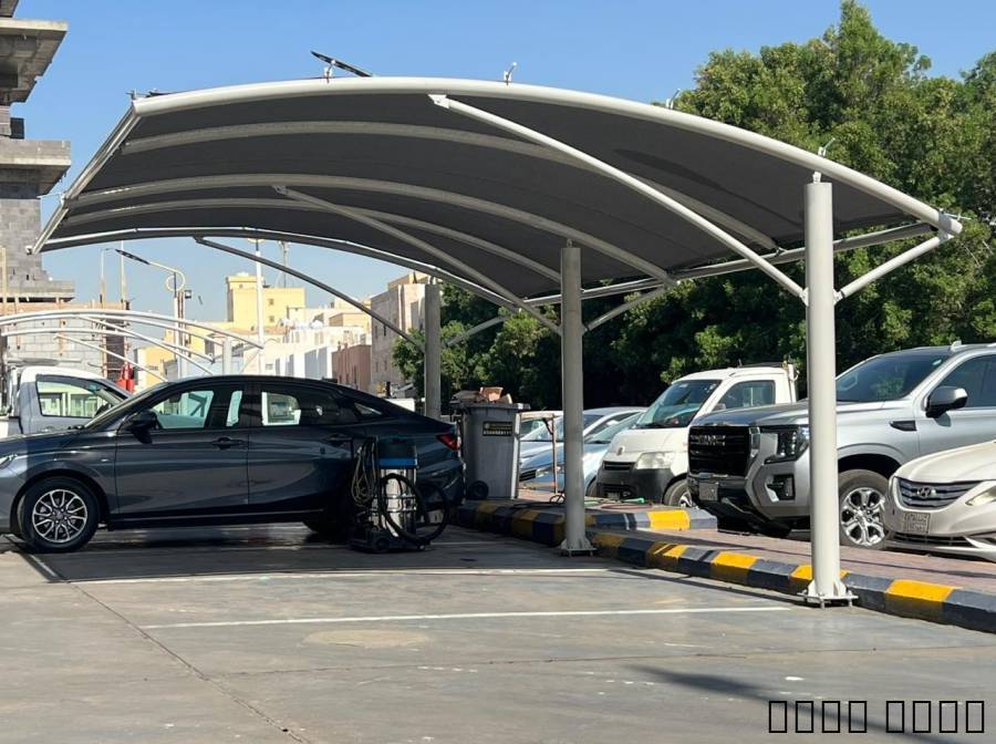 مظلات السيارات