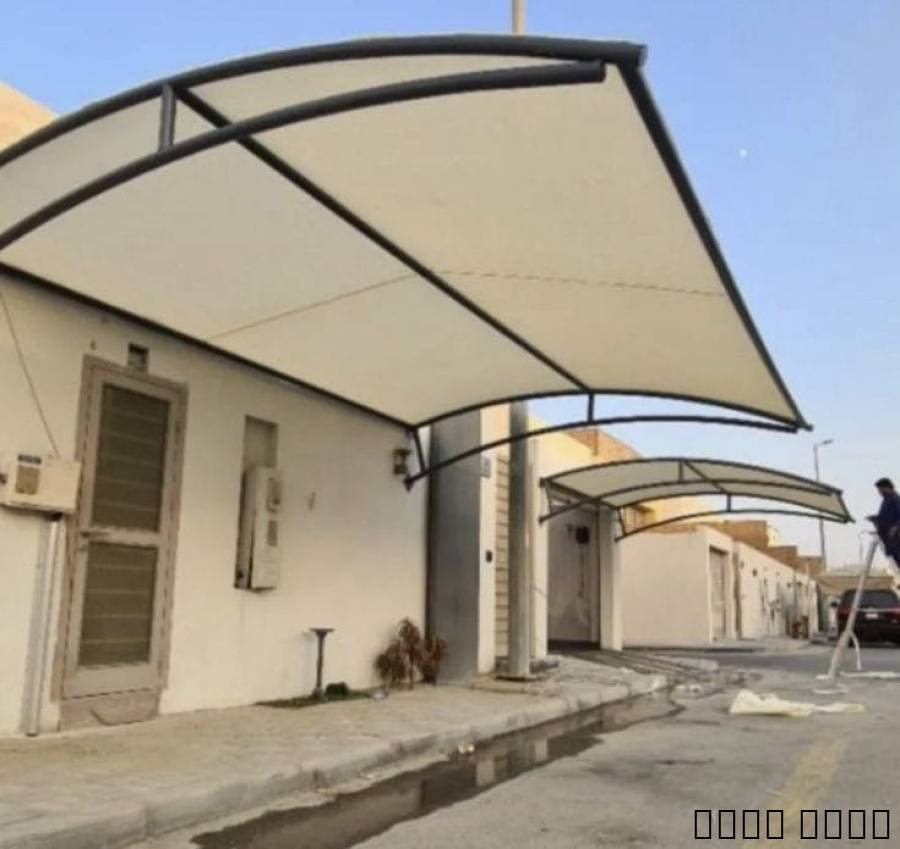 مظلات السيارات