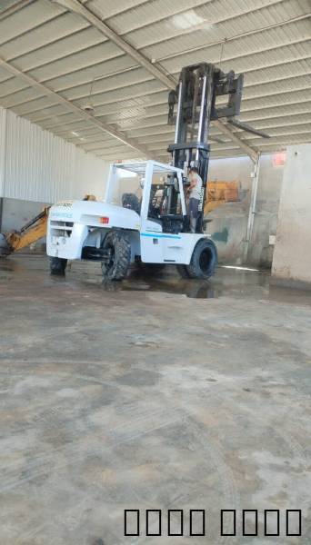 forklift 10ton for rent i
