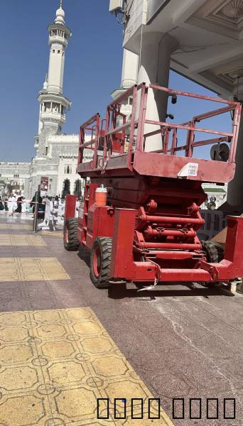 سيزر لفت ومان لفت للايجار