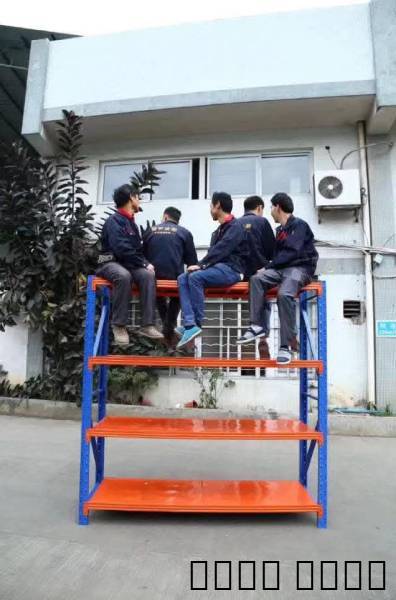 ارفف مستودعات