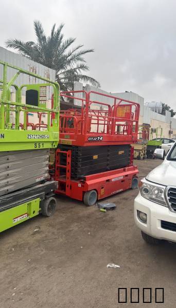 سيزرلفت  scissor lift