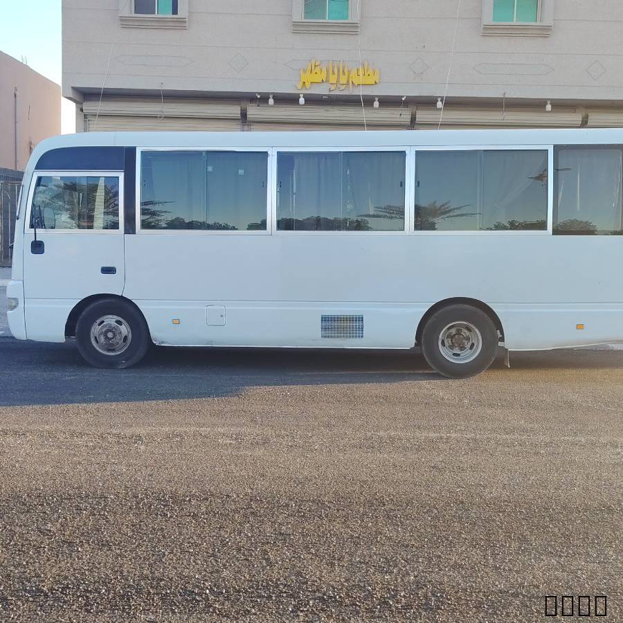 باص نيسان سلفيان2012