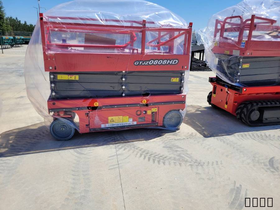 Scissor lift rent Jeddah