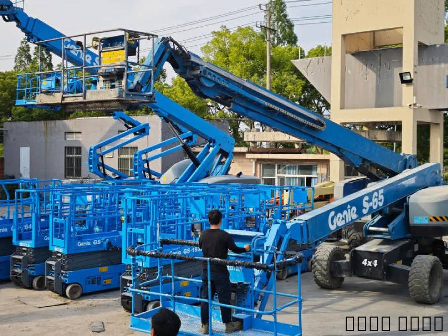سيزرلفت مانلفت رافعات شوك