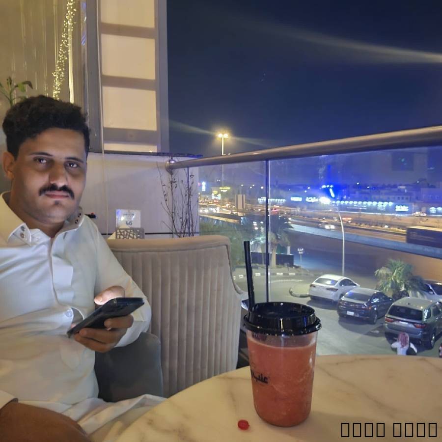 ساق خاص ابحث علا شغل اقامه ساري المفعول الرخصه ساري المفعول رجل طيب محترم