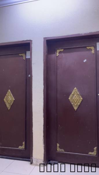 للايجار دور علوي مدخلين ح