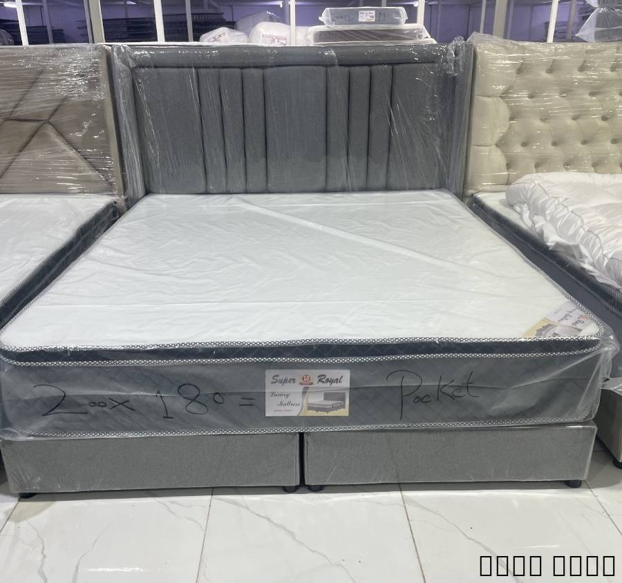 سرير بنمط أنيق مع مرتبة ف