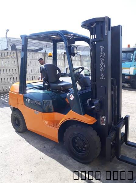 روافع شوكيه forklifts للا