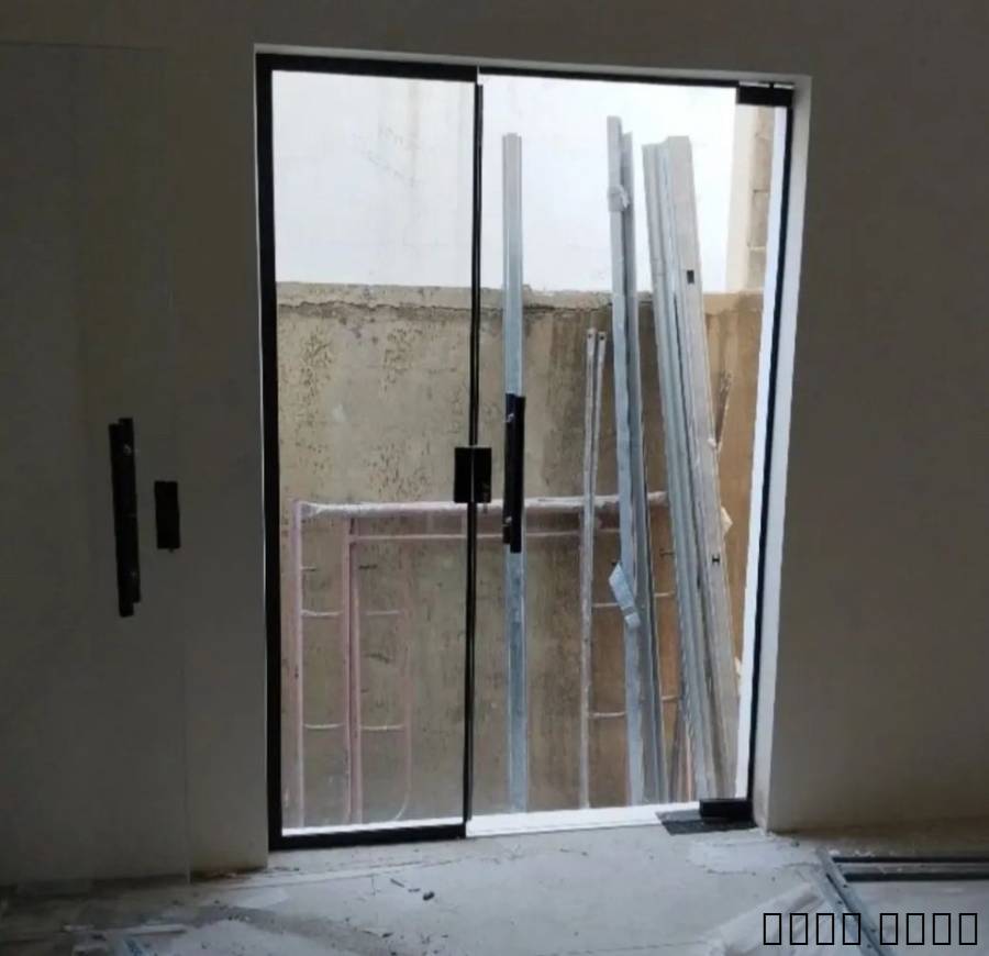 زجاج سيكوريت جد